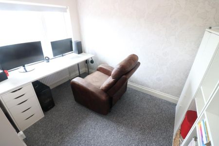 2 bedroom terraced house to rent - Photo 3