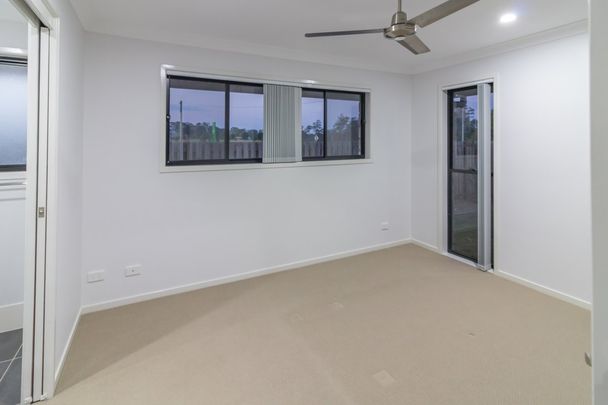 FANTASTIC HOME, EXCELLENT LOCATION! - Photo 1