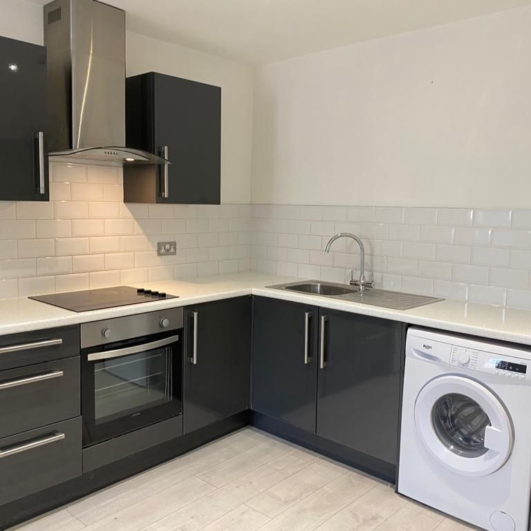 1 bedroom flat to rent - Photo 1