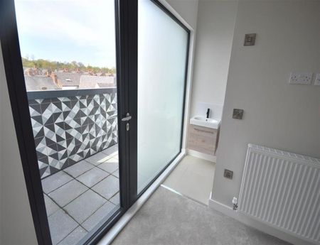 3 Bedroom Terraced To Let - Photo 4