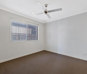 Modern Family Home in Mountain Creek - Photo 2