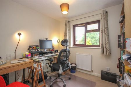 3 bedroom detached house to rent - Photo 3