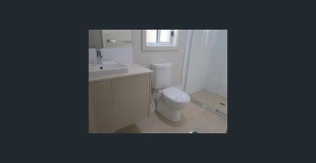 Ultra Modern Living - Photo 5