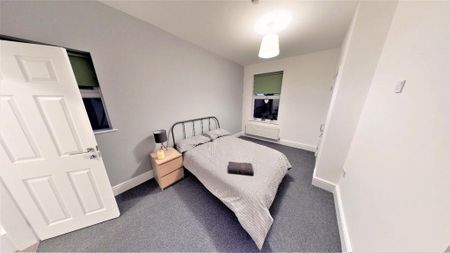 1 bedroom in a house share to rent - Photo 4