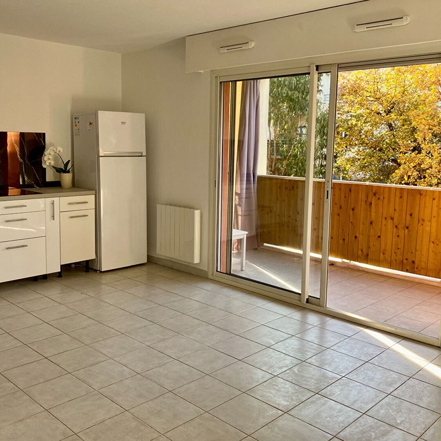 STUDIO au calme proche toutes commodités, - Photo 1