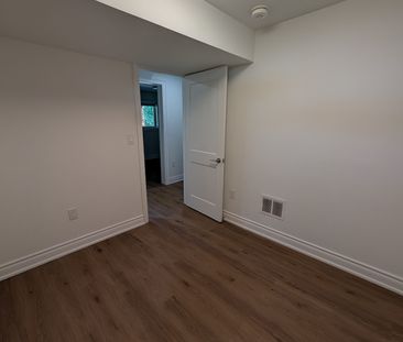 For Lease - 251 Meadow Road Unit# Unit 2, Whitby, Ontario - Photo 5