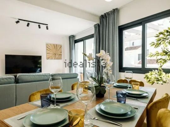 Alquiler de chalet adosado en Agra -el Paraiso s/n - Photo 1