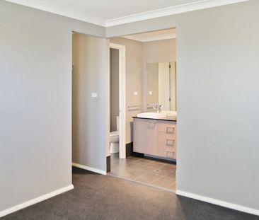 Executive Living!! - Photo 3