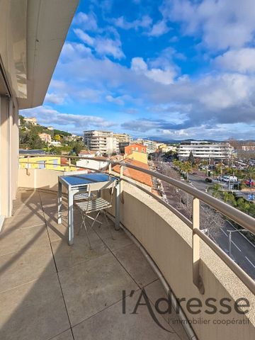 Location Appartement 2 pièces 45m² - Photo 5