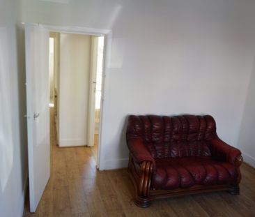 Western Road, Southall - Photo 3