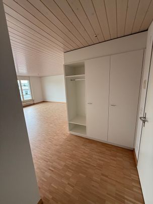 2.5 Zimmer, 2. Stock - Photo 1