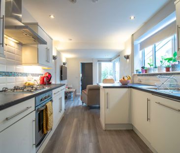 Stylish, spacious and homely - what more could you ask for? - Photo 5