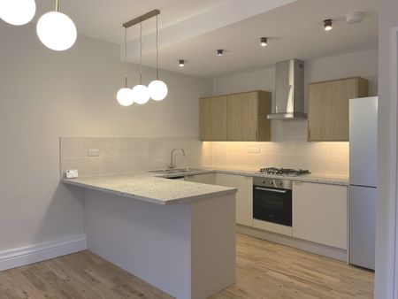 2 Bed Flat, Greenbank Drive, L17 - Photo 3