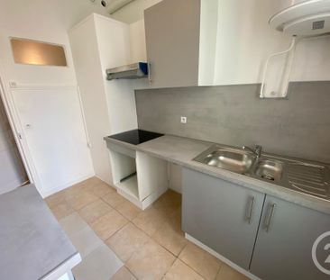 Location Appartement 3 pièces 40m² NICE 06300 - Photo 2