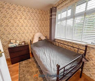 2 bedroom ground floor flat to rent - Photo 3