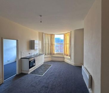 2 bedroom flat to rent - Photo 5