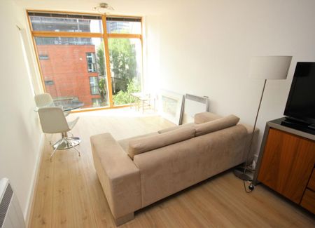 1 bedroom apartment to rent - Photo 2