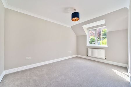 Kings Road, Haslemere, Surrey, GU27 - Photo 2