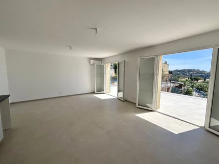 Location Appartement 2 pièces 52m² ST ANDRE DE LA ROCHE 06730 - Photo 2