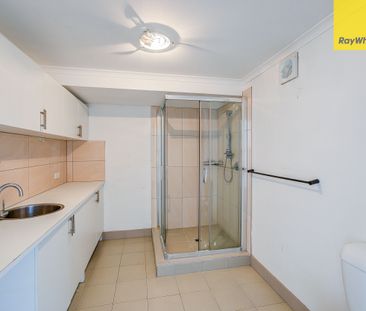 Charming Family Home - Photo 2