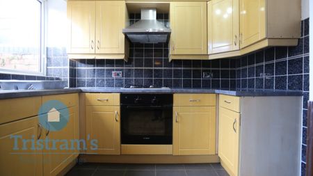 3 bed Semi-Detached House for Rent - Photo 5