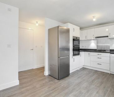 3 bedroom detached house to rent - Photo 5