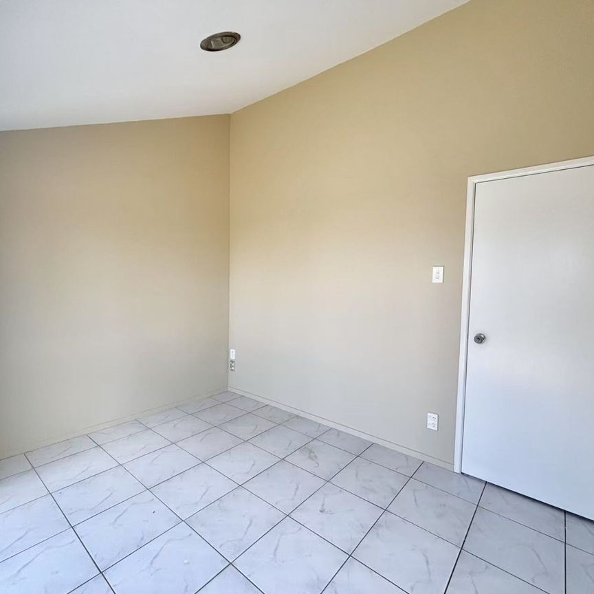 Spacious 4 bedroom family haven - Photo 1