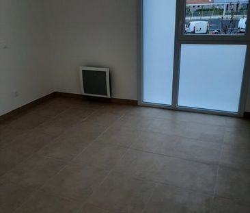 T3 AVEC BALCON + JARDIN ET 2 PARKINGS - Photo 4