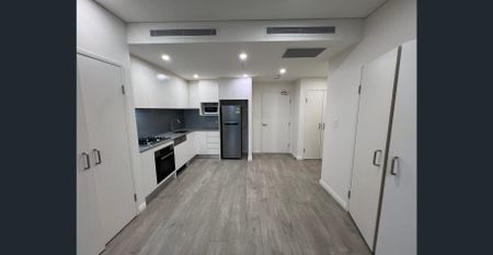 Fully Furnished Ground Floor with Yard - Photo 4