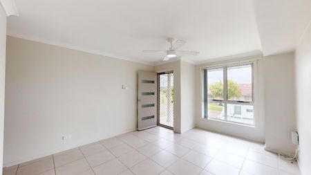 33 Carnarvon Circuit, East Maitland NSW 2323 - Photo 3