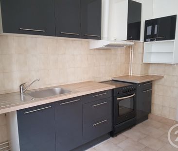 Location Appartement 4 pièces 84m² MONTAUBAN 82000 - Photo 4