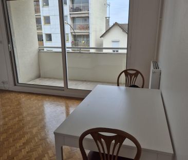 Location Appartement 1 pièce 28m² ST MAUR DES FOSSES 94100 - Photo 1