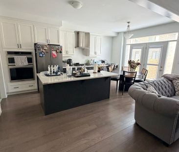 For Lease - 3081 Mulberry Lane, Pickering, Ontario - Photo 4