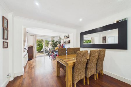 3 bedroom terraced house to rent - Photo 2