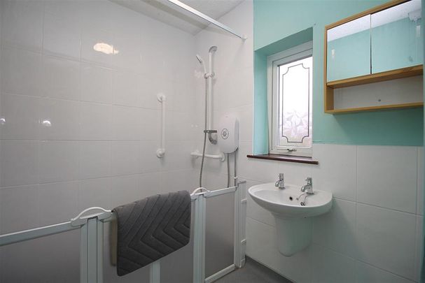 3 bedroom terraced house to rent - Photo 1