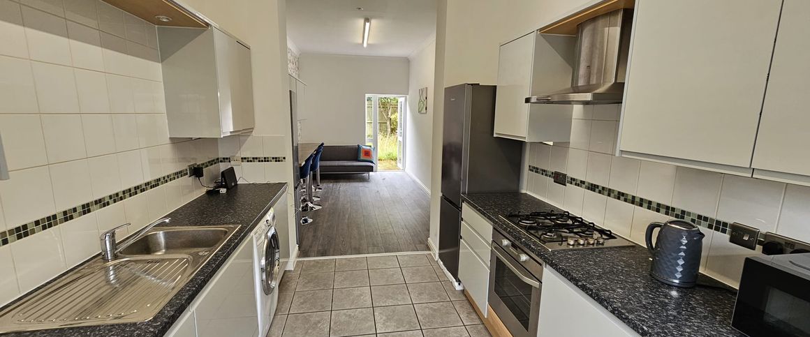 Heart Of Boston Room 5 - Photo 1