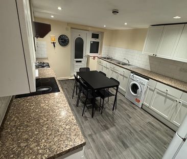 Room in a Shared House, Estcourt Terrace, LS6 - Photo 6