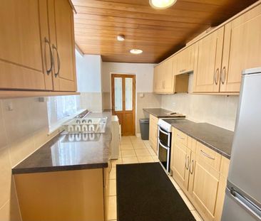 3 bedroom House To Let - Photo 3