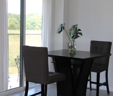 For Lease - 20 Blackpool Lane, East Gwillimbury, Ontario - Photo 5