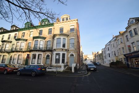 2 bed apartment to rent in Carlton Terrace, Scarborough, YO11 - Photo 5