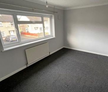 2 bedroom semi-detached house to rent - Photo 3