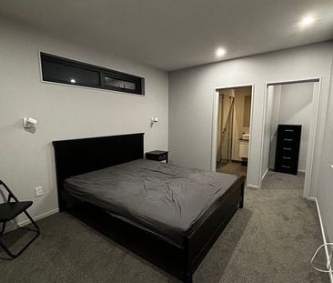 Chic 1BR Flat w/ view and garden in Lyttelton! - Photo 6