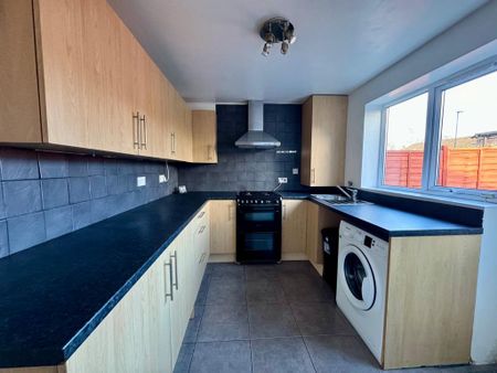 2 bedroom terraced house to rent - Photo 5