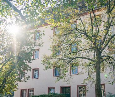 Für Aufsteiger - 3-Raum-Dachgeschosswohnung mit Wanne - Foto 6