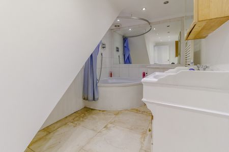 Room in a Shared House, Knatchbull Road, SE5 - Photo 5