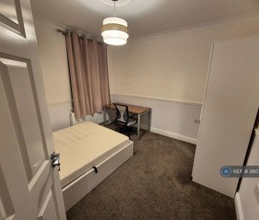 4 bedroom maisonette to rent - Photo 6