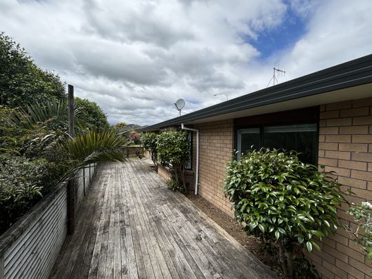 Paraparaumu - 3 Bedrooms - Photo 1