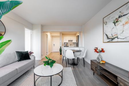 5311 Sherbrooke Street West - Photo 3