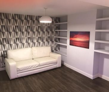 3 bedroom semi-detached house to rent - Photo 3