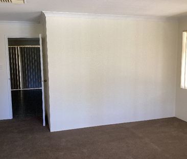 Neat and Tidy 3 BEDROOM HOME - Photo 4